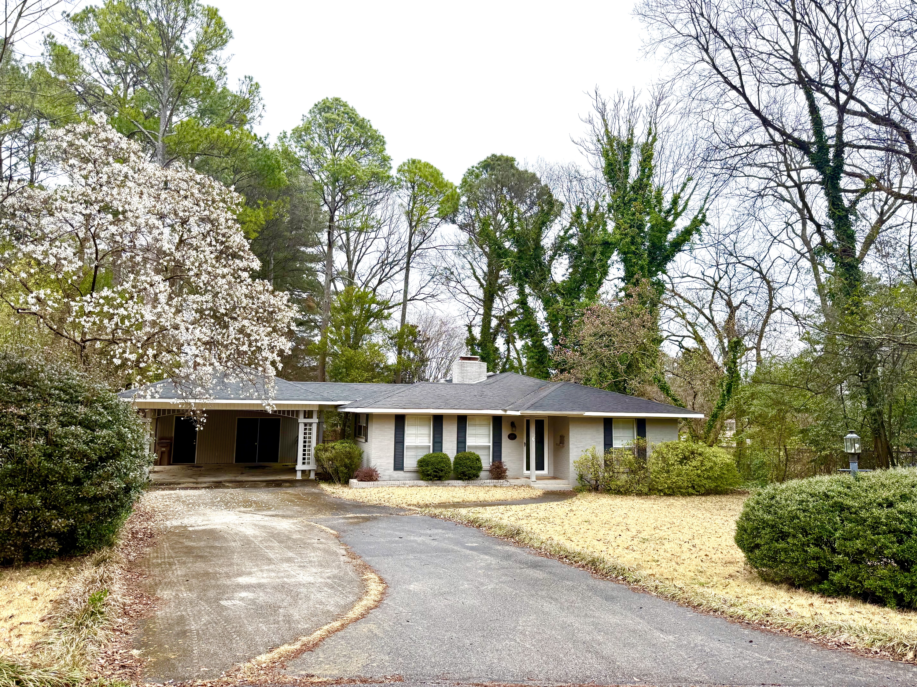 1520 Woodland Street Southeast