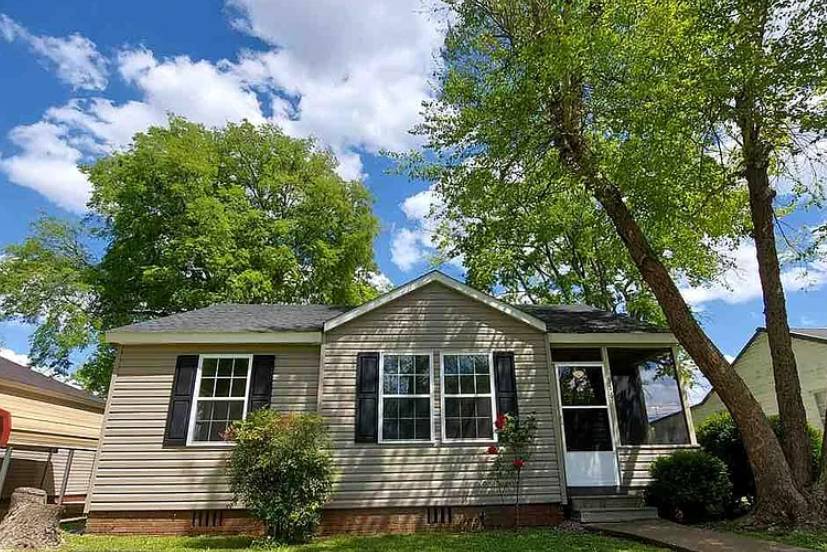 Property main image