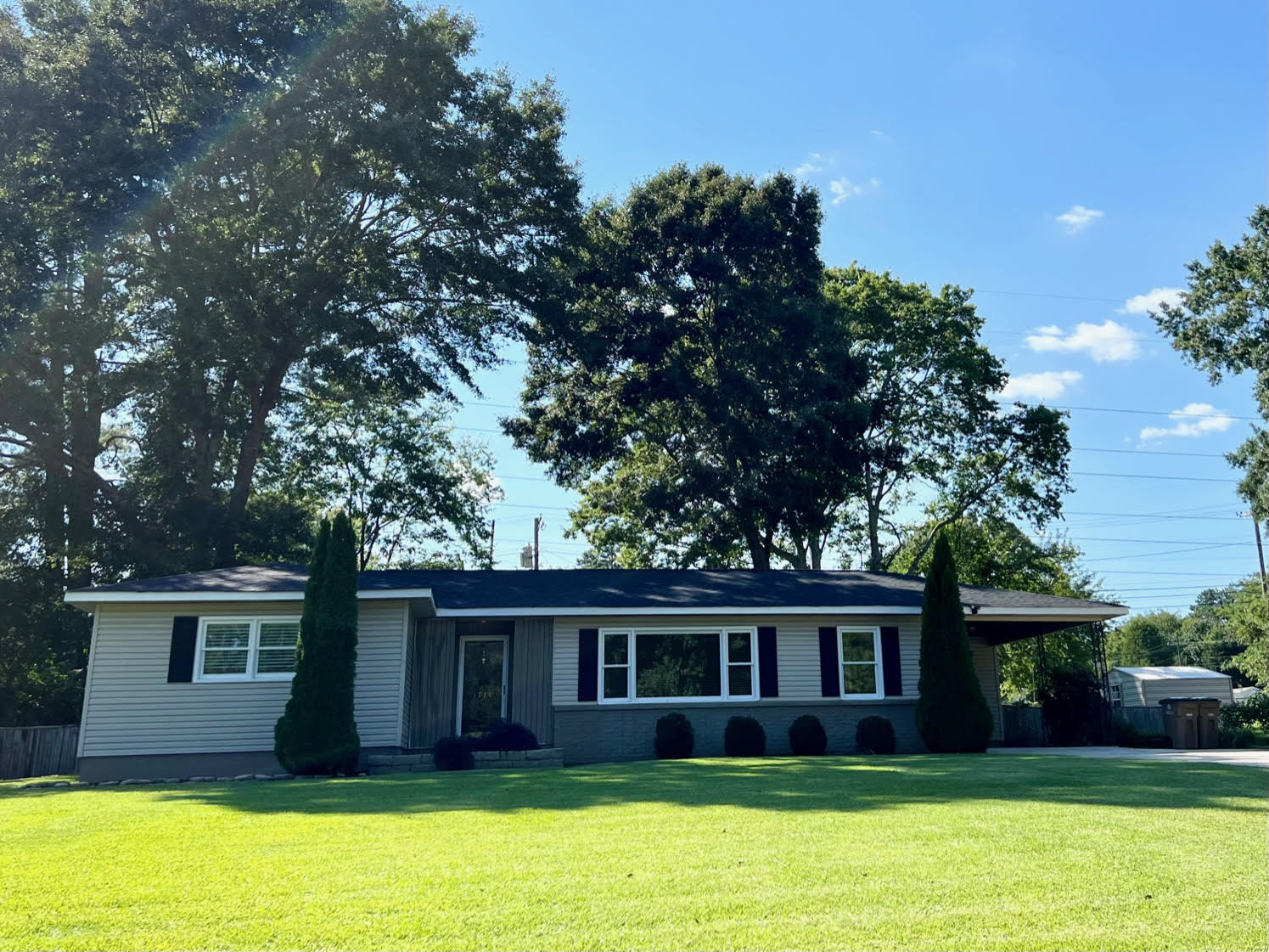1711 Pennylane, SE